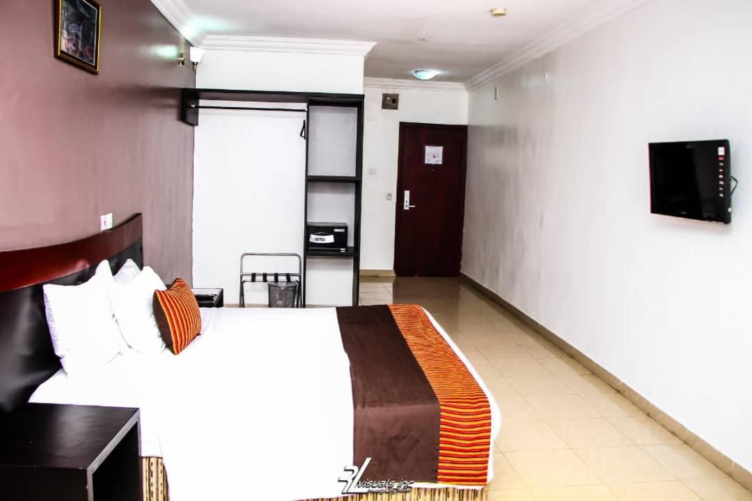 Suru Express Hotel Gra Lagos Luaran gambar