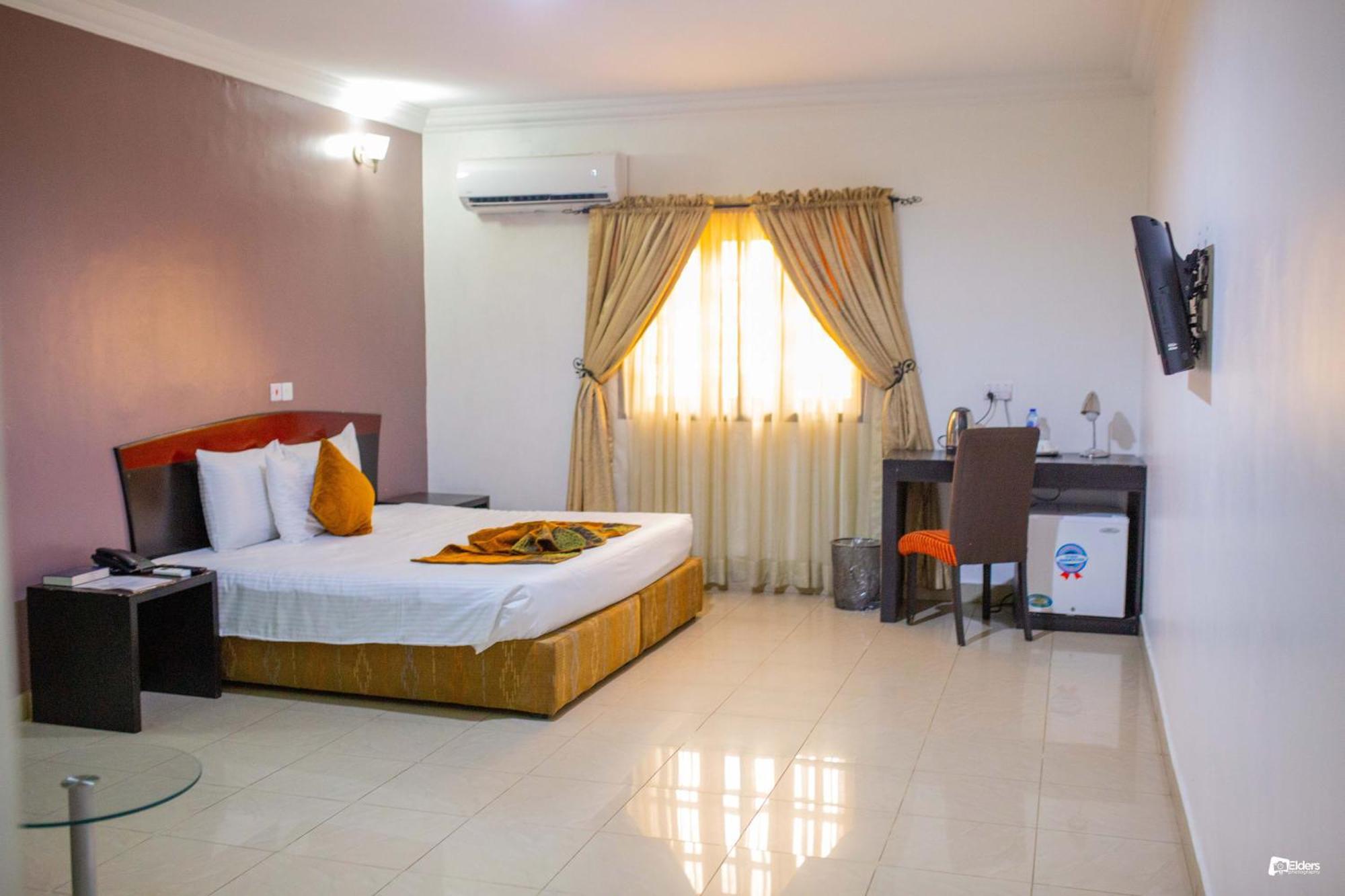 Suru Express Hotel Gra Lagos Luaran gambar