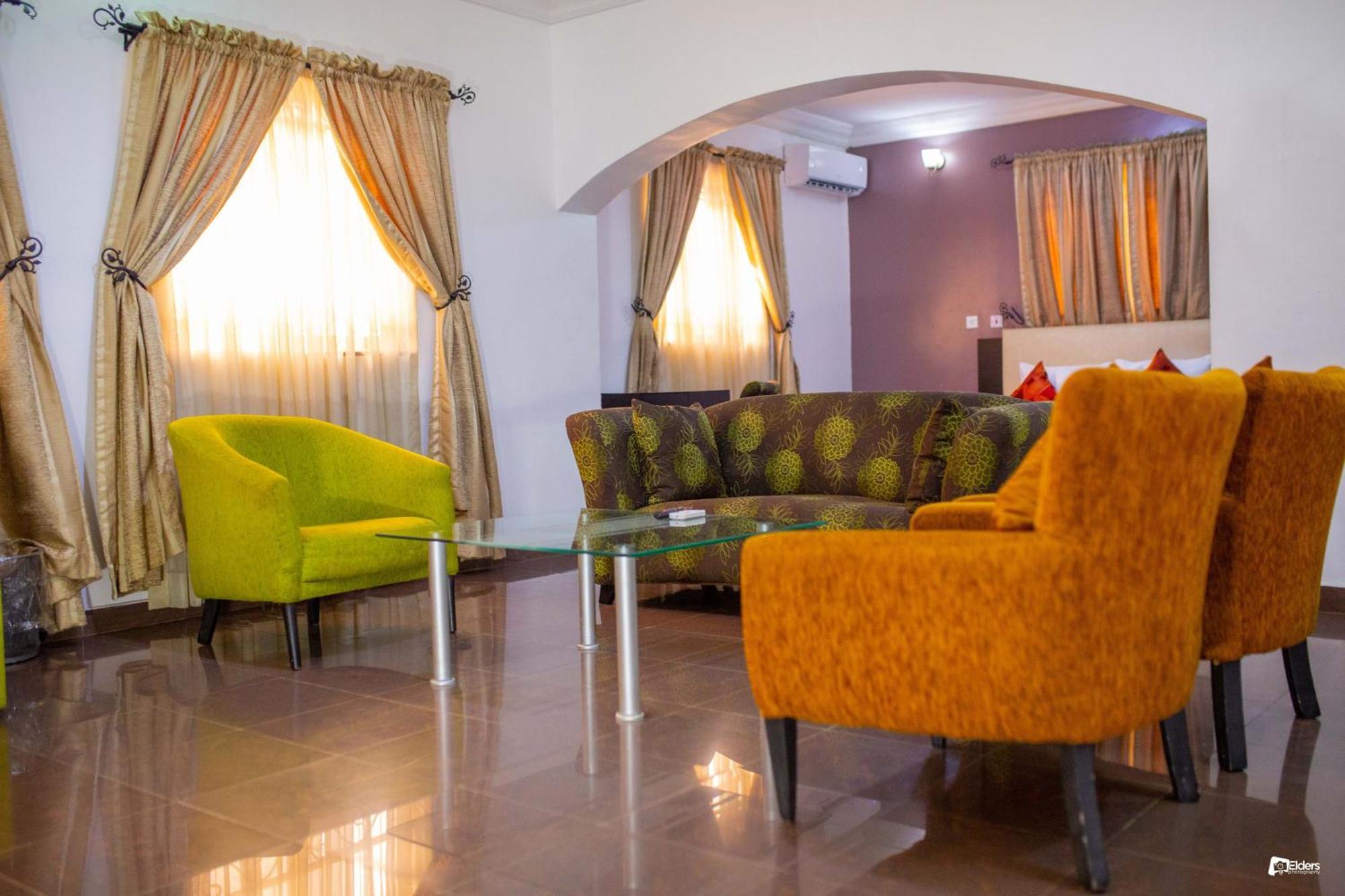 Suru Express Hotel Gra Lagos Luaran gambar