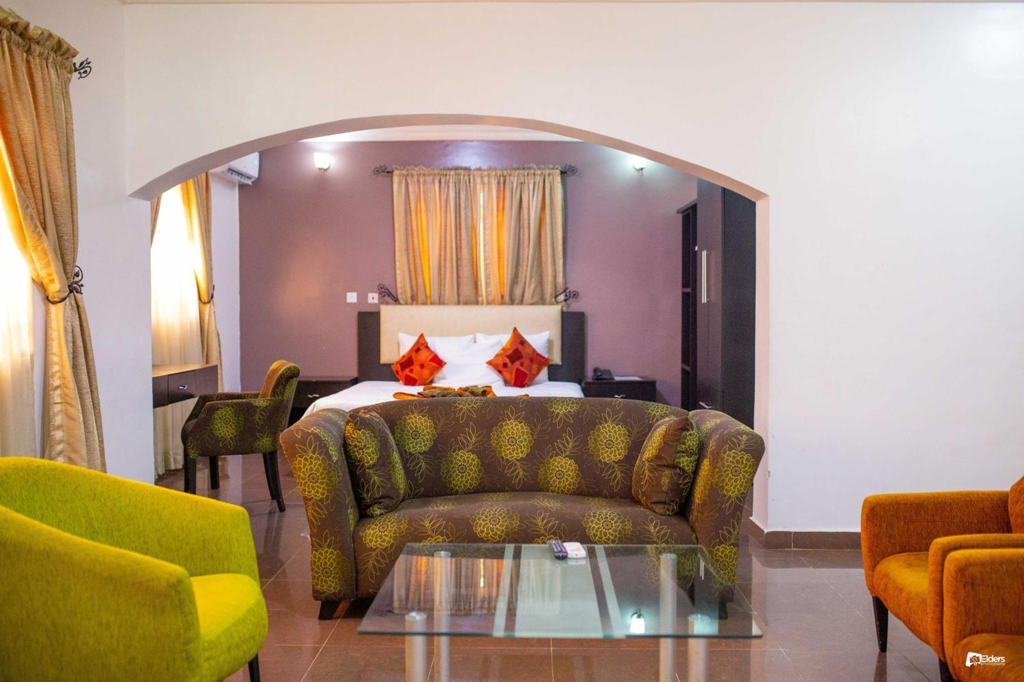 Suru Express Hotel Gra Lagos Luaran gambar